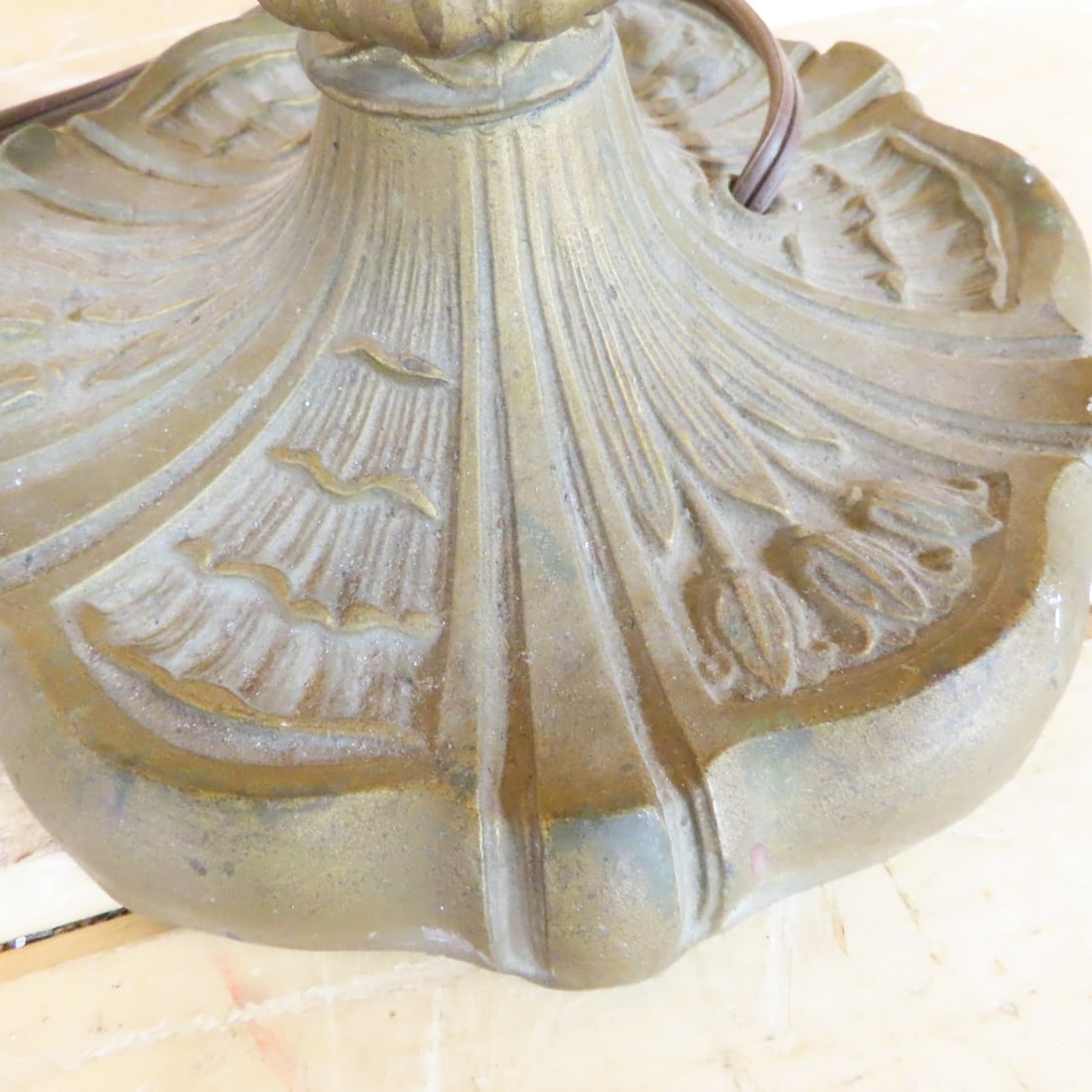 2 Antique Hubbard Style Cast Metal Lamps - 6