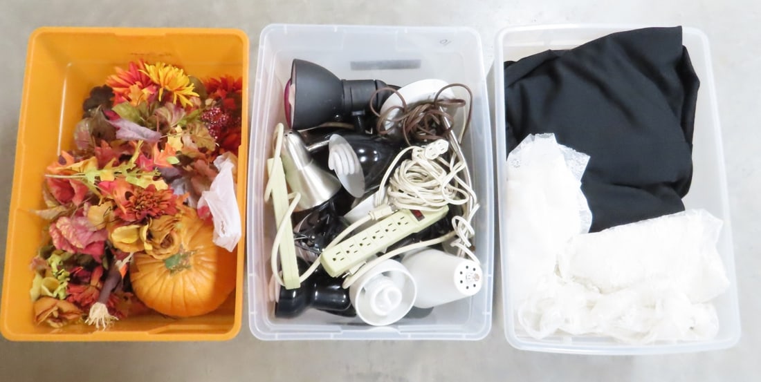 Lamps, Cords, Table Covers & Fall Decor (1 of 6)