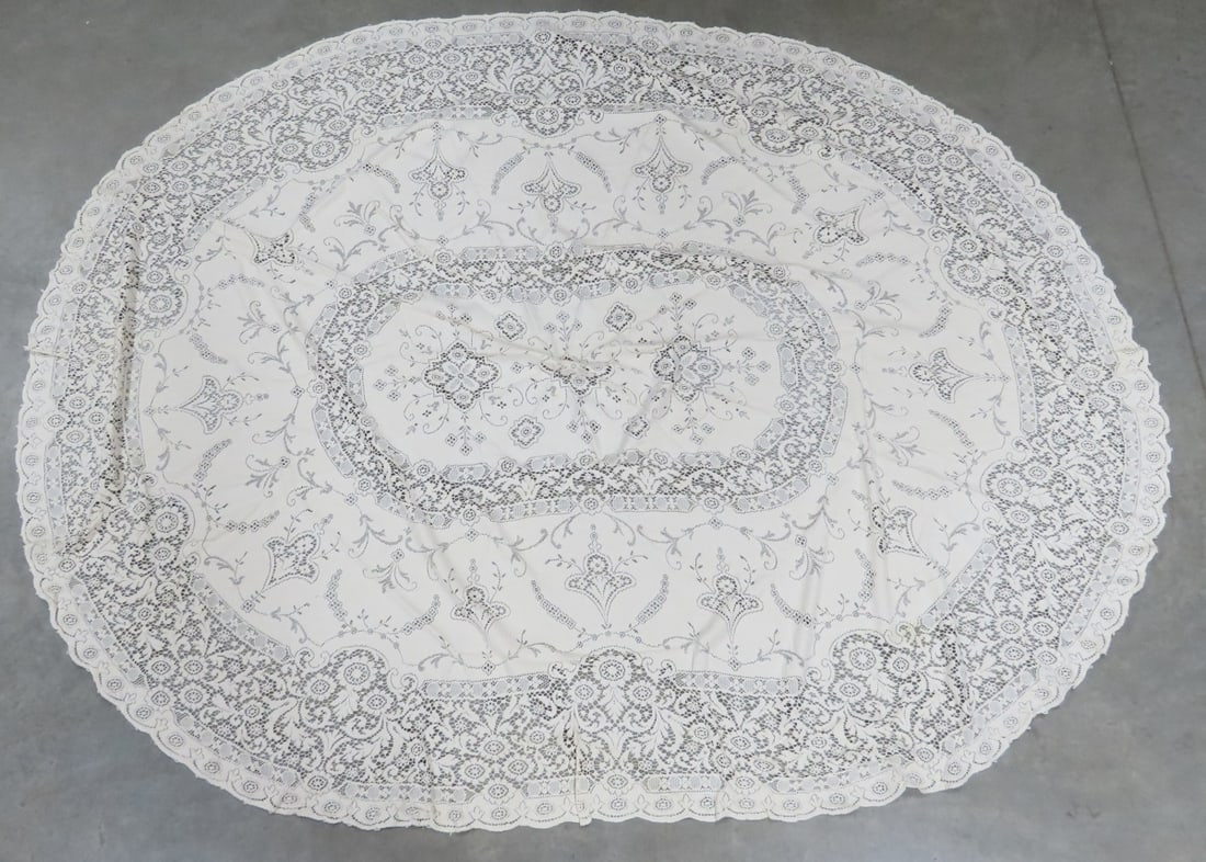 9 Quaker Lace Tablecloths - 20