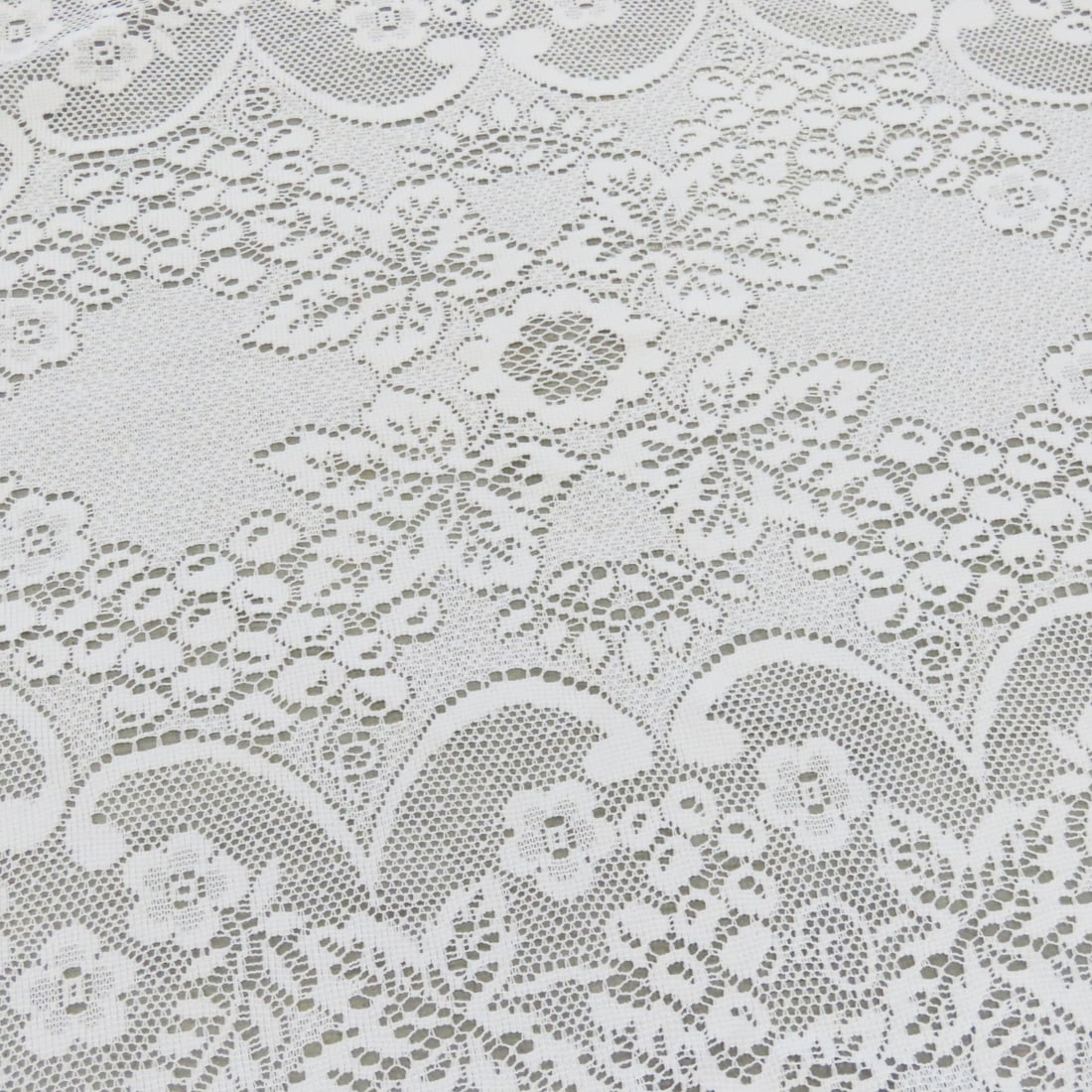 2 Lace Curtain Sets, Tablecloths & More - 10