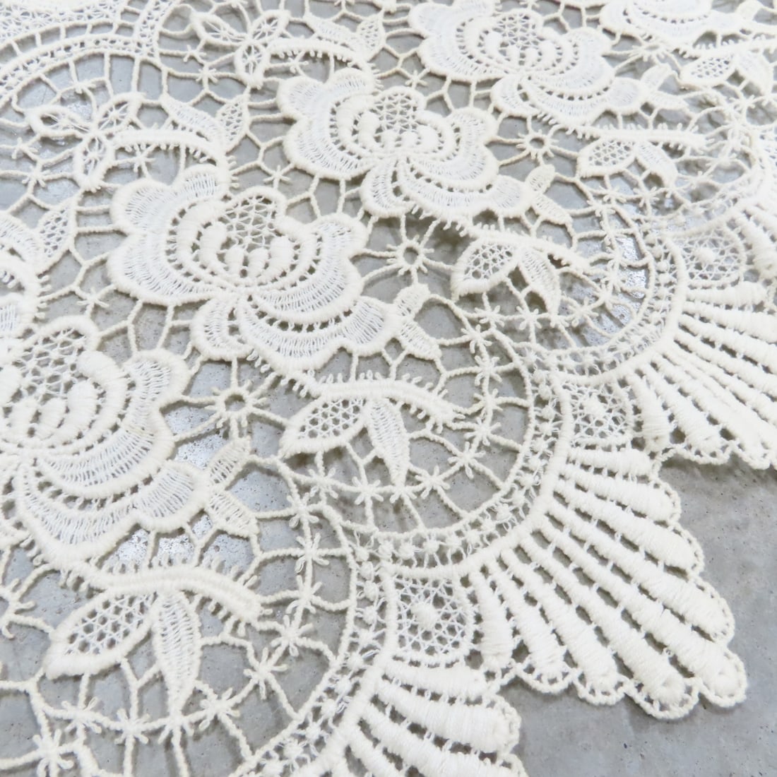 2 Lace Curtain Sets, Tablecloths & More - 17