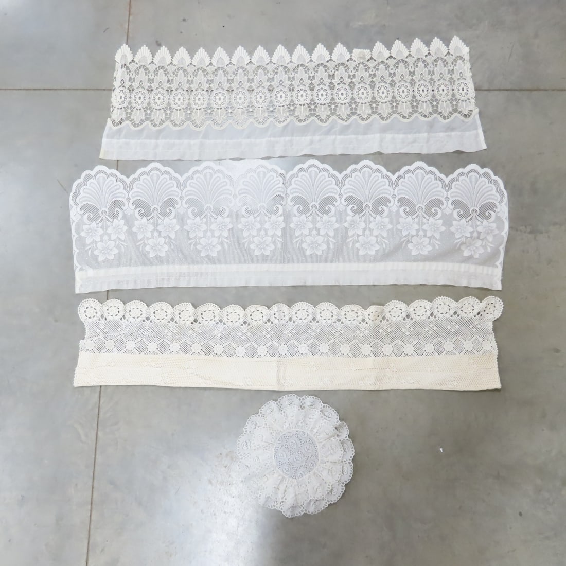 2 Lace Curtain Sets, Tablecloths & More - 18