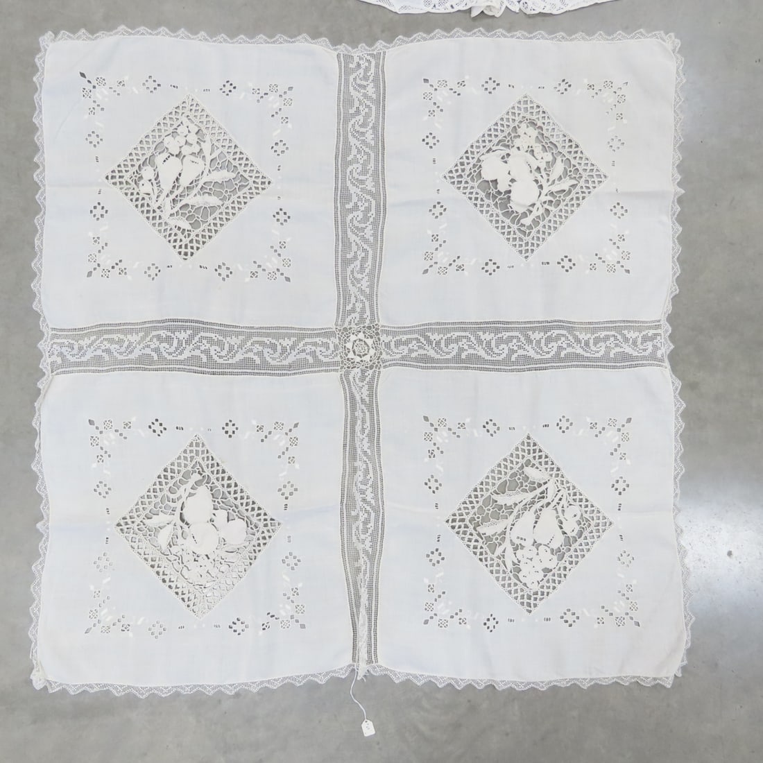 Lace & Tatting Doilies, Runners and Tablecloths - 10