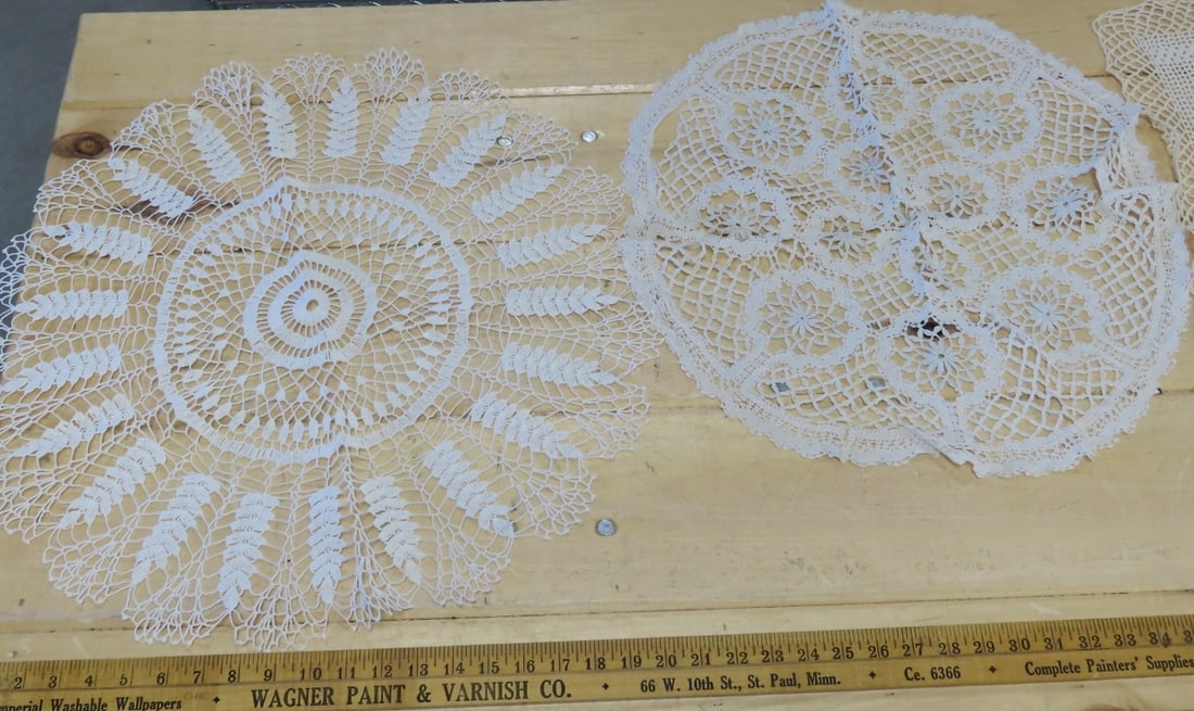 Lace & Tatting Doilies, Runners and Tablecloths - 4