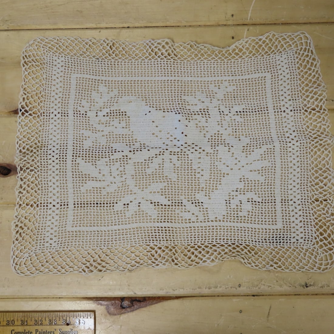 Lace & Tatting Doilies, Runners and Tablecloths - 5