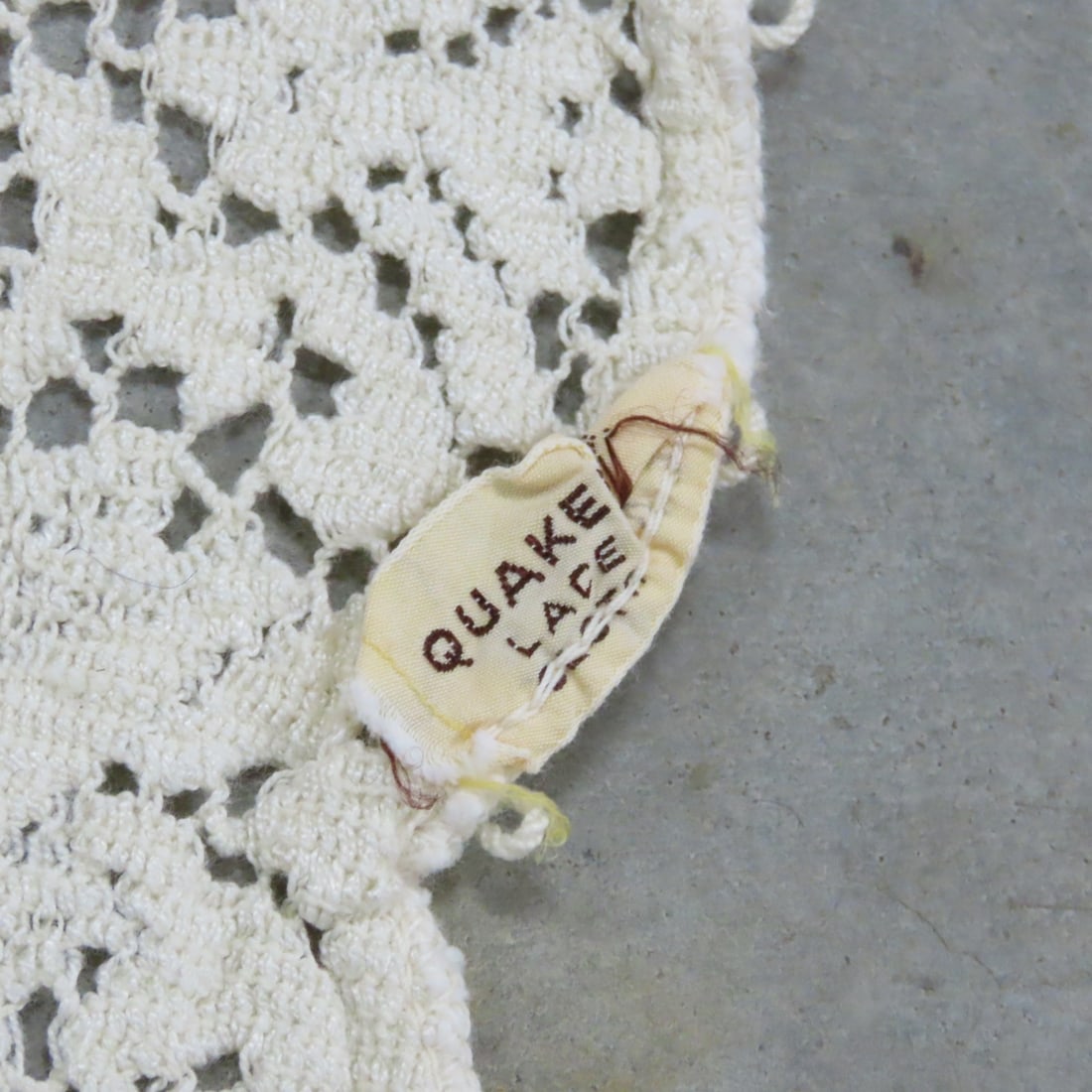 7 Quaker & Other Lace Tablecloths - 14