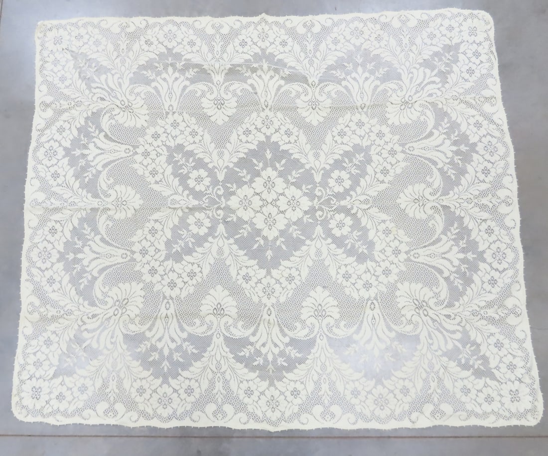 7 Quaker & Other Lace Tablecloths - 2
