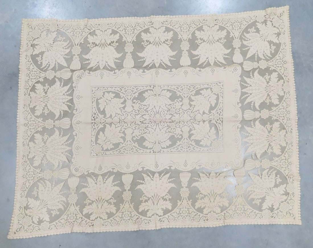 7 Quaker & Other Lace Tablecloths - 8