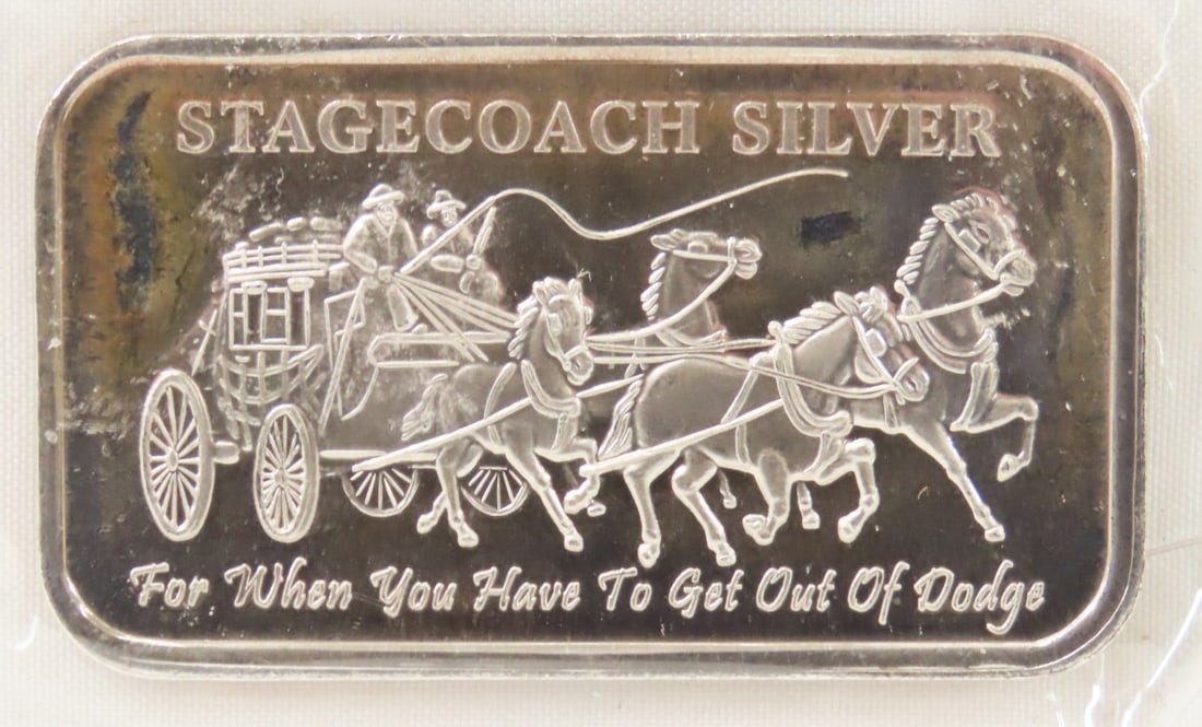 1 ozt .999 Silver Bar Stagecoach: 1 ozt .999 Silver Bar Stagecoach - Lot Size 3x3x3" 1 LB Photos are part of description. (Live Auctioneers only shows a max of 20 photos). Please ask questions and read terms & conditions before