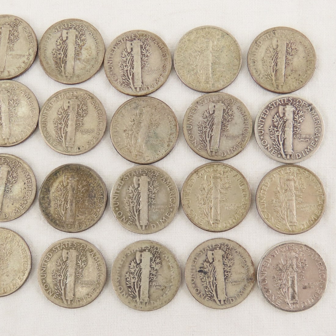 39 Mercury Silver Dimes, carded & loose - 11