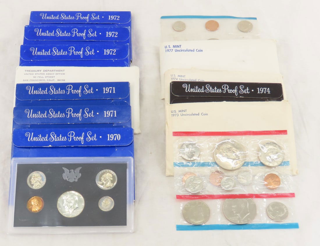 11 1970's US Mint & Proof Sets boxes & envelopes (1 of 13)