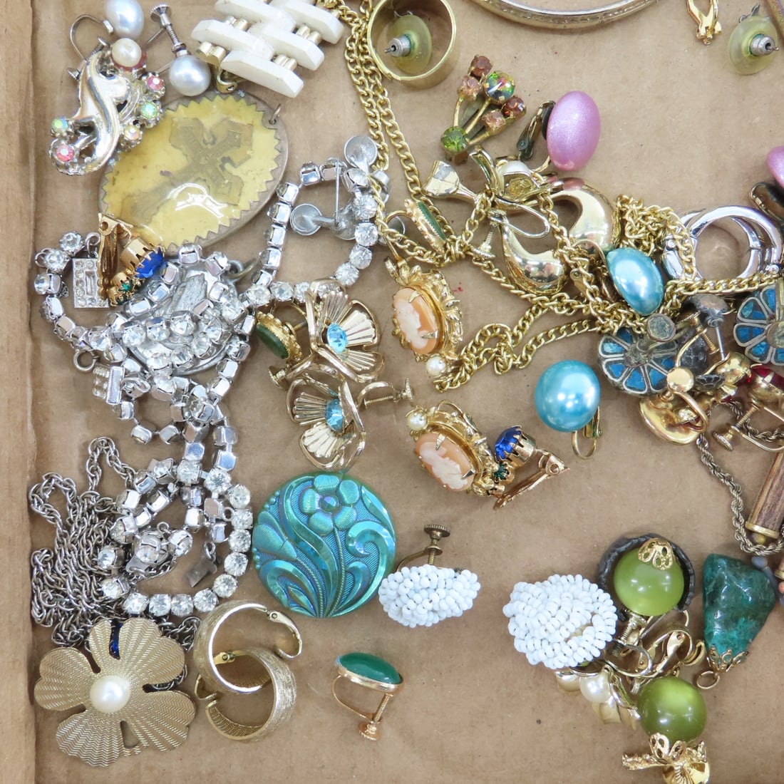Vintage Jewelry, Fashion Rings and More - 12