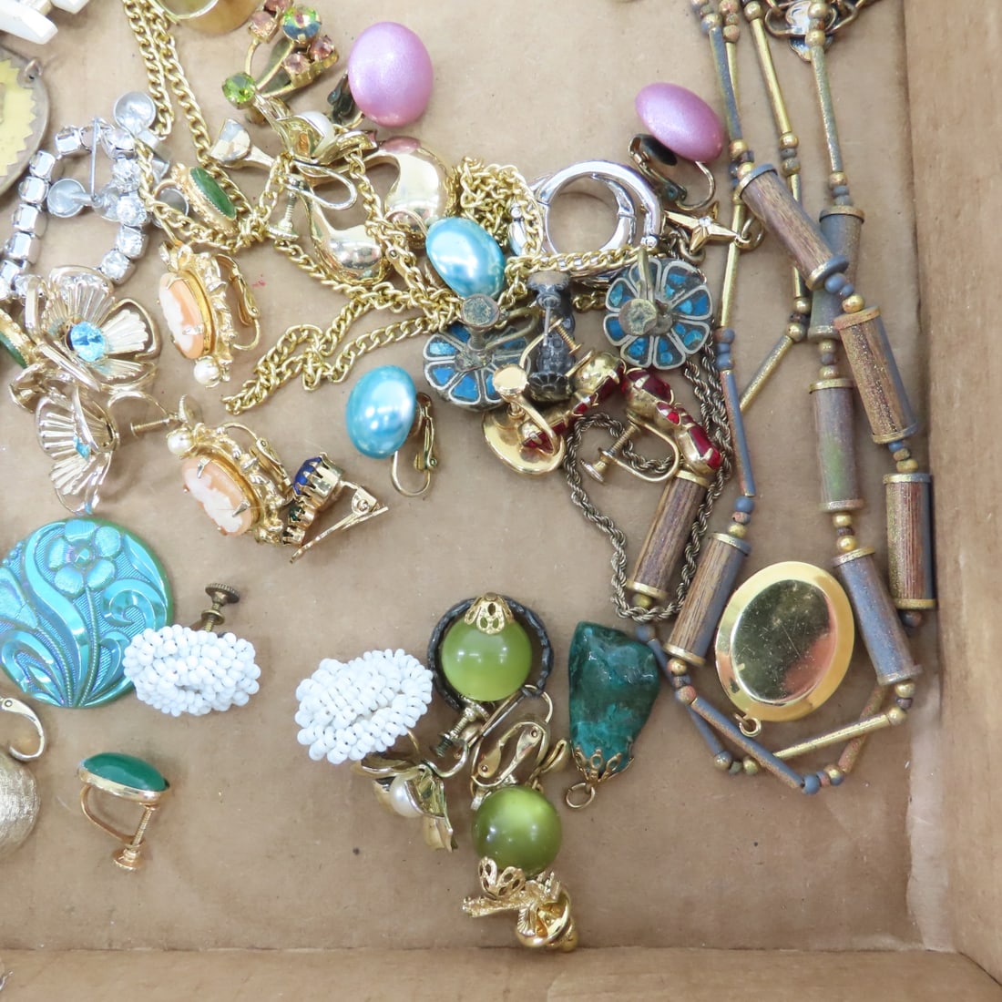 Vintage Jewelry, Fashion Rings and More - 13