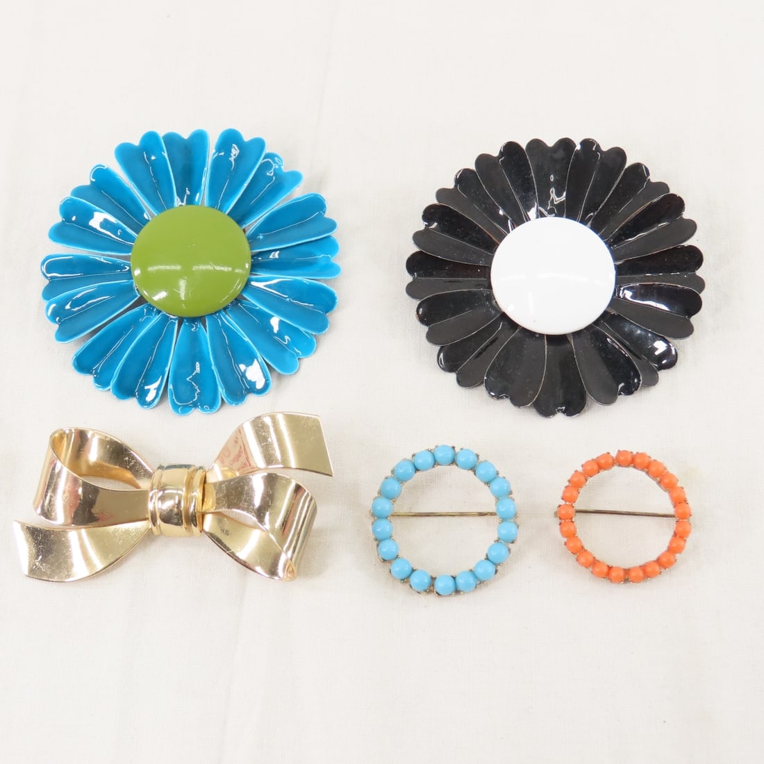 Juliana, Trifari & Other Vintage Brooches - 17