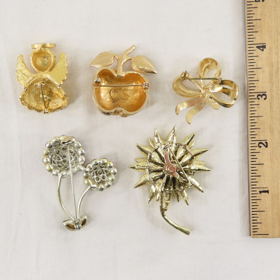Juliana, Trifari & Other Vintage Brooches - 6