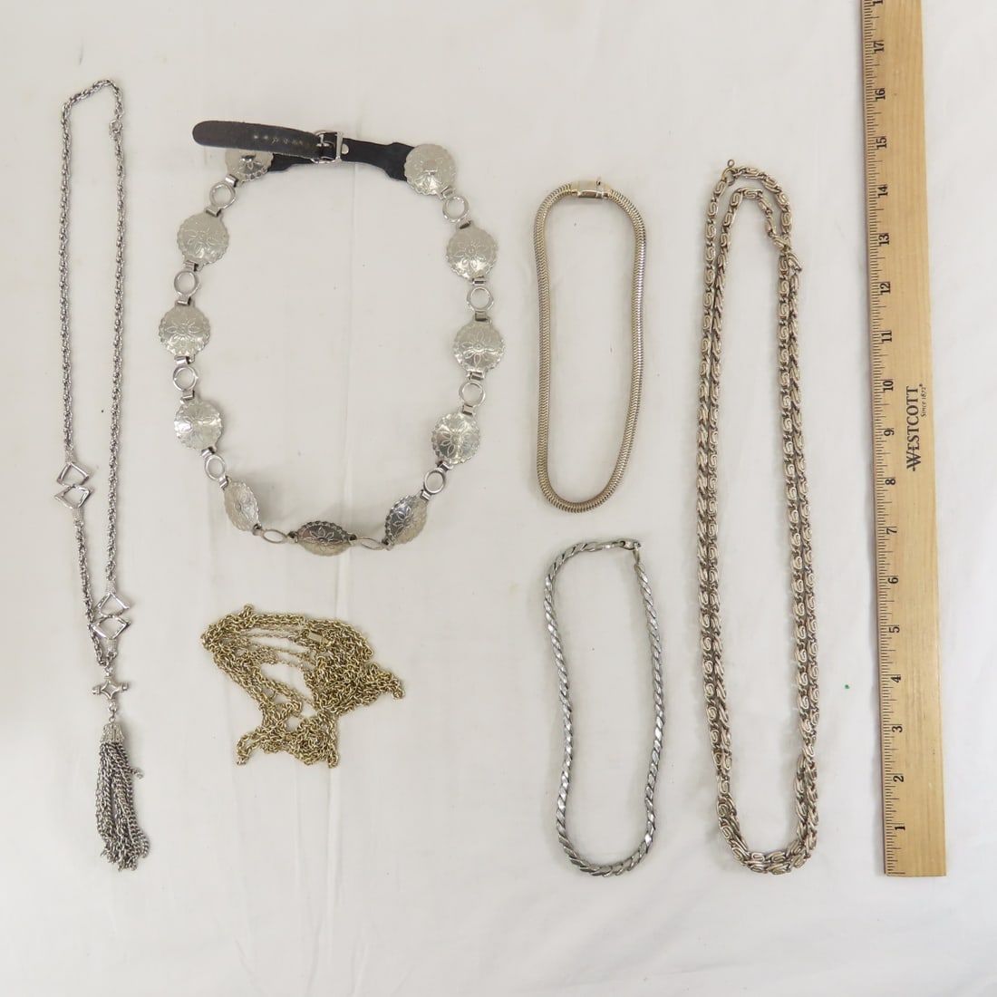 Vintage Belts, Bracelets and Jewelry - 8
