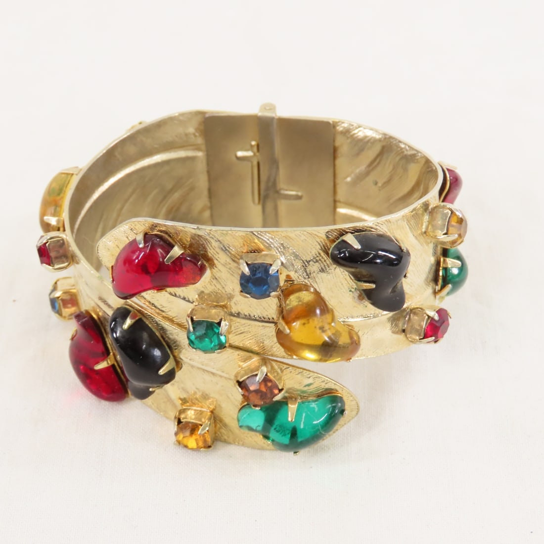 Haskell, Trifari, Bakelite & Vintage Jewelry - 2