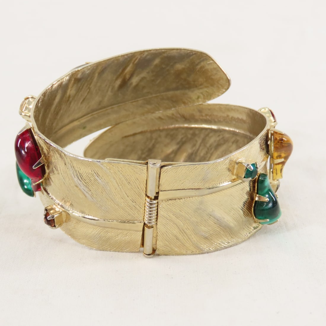 Haskell, Trifari, Bakelite & Vintage Jewelry - 4