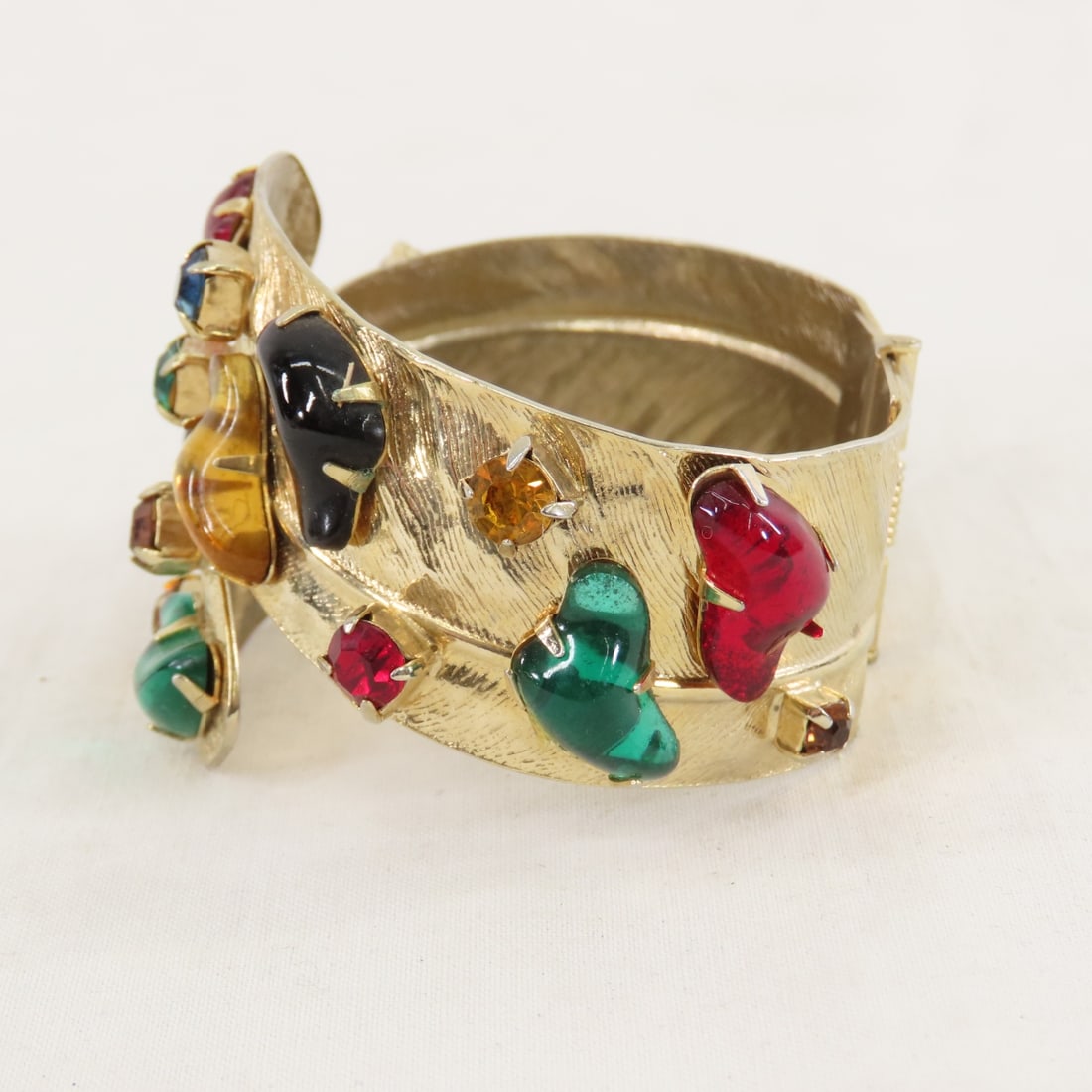 Haskell, Trifari, Bakelite & Vintage Jewelry - 5