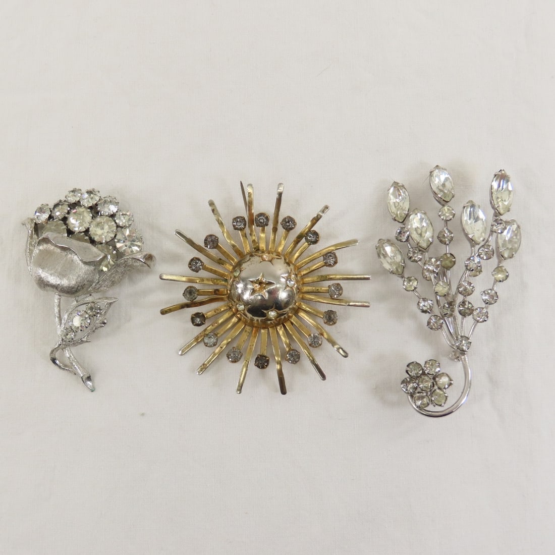 26 Vintage Floral Brooches - 4