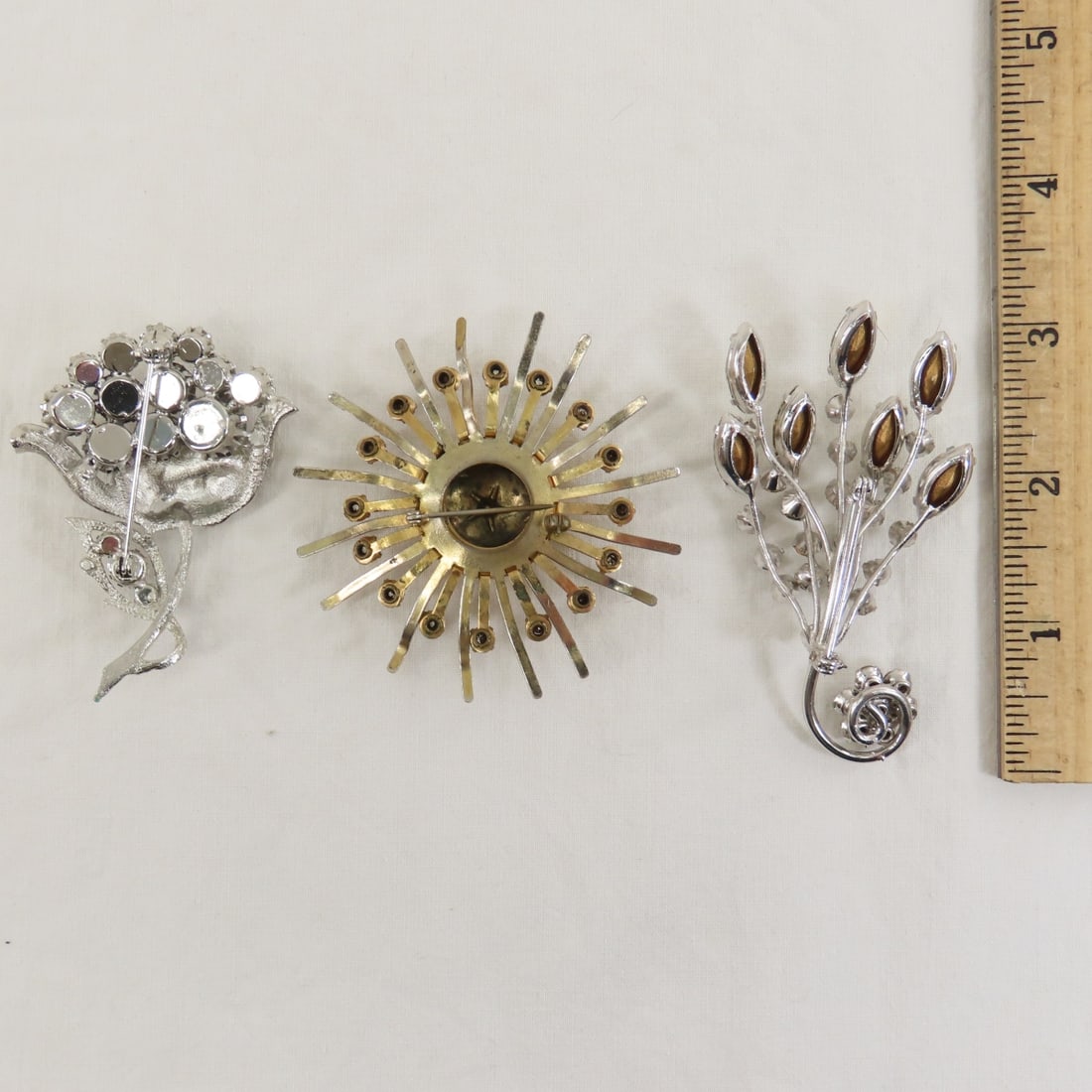 26 Vintage Floral Brooches - 5