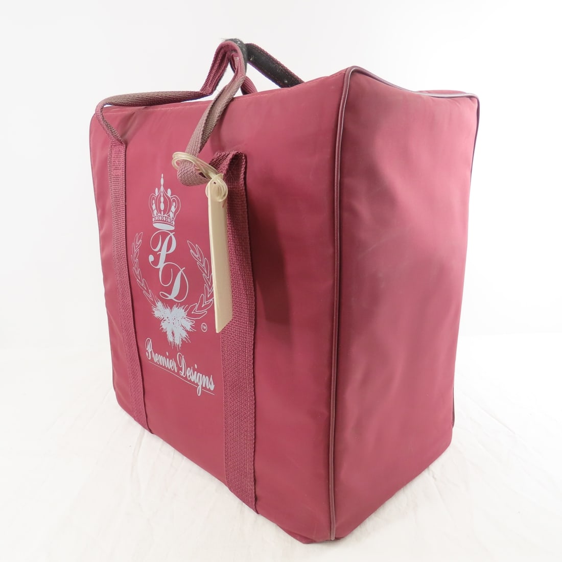 New Premiere Designs Jewelry & Displays - 12