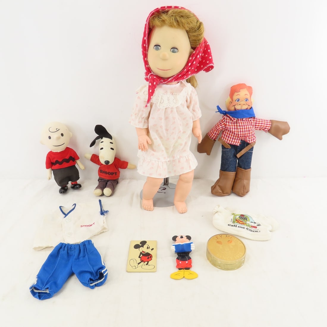 Pitiful Pearl, Howdy Doody, Snoopy & Mickey Mouse (1 of 19)