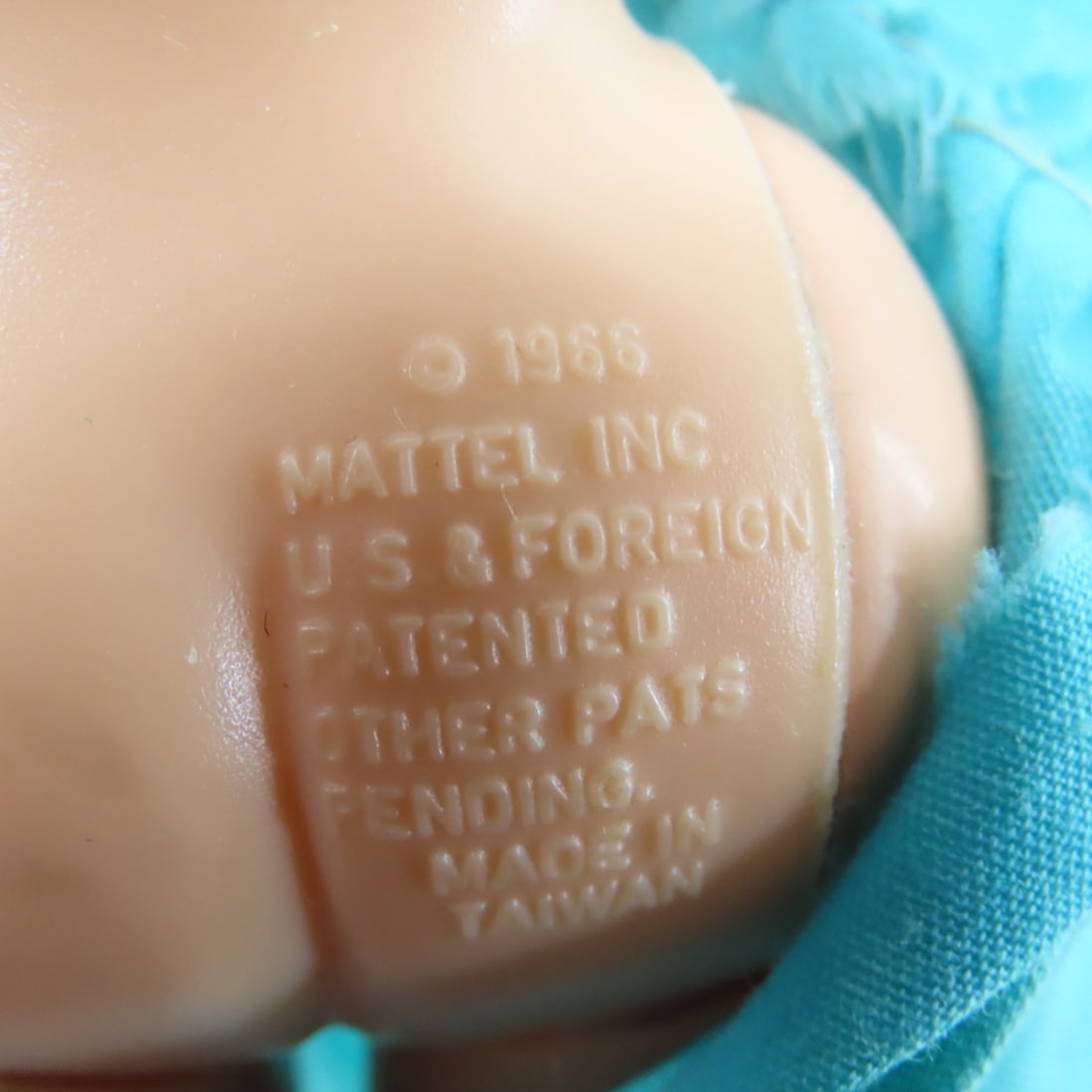 Quick Curl, Pretty Changes, Kissing Barbie & More - 11