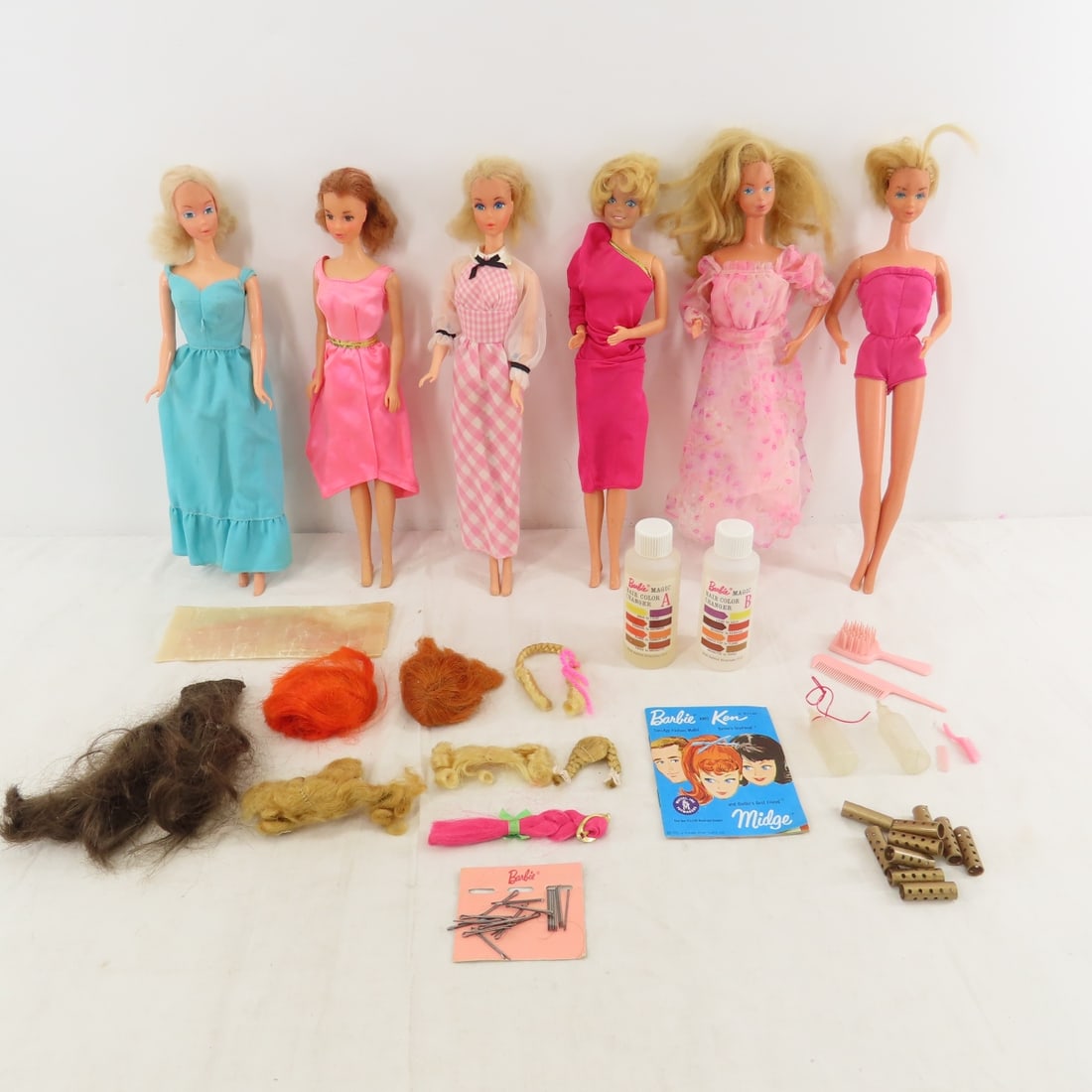 Quick Curl, Pretty Changes, Kissing Barbie & More: Quick Curl, Pretty Changes, Kissing Barbie & More - Color N' Curl set pieces- curls, wigs, bottle, bobby pins. Also other wigs and hair pieces. Kelly Quick Curl redhead, 2 blond quick curls,