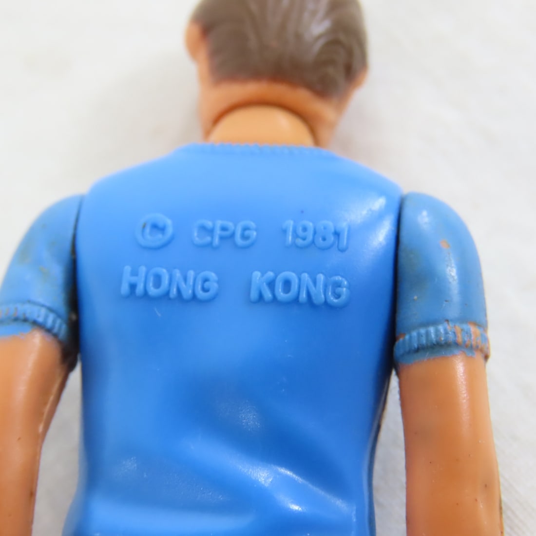 17 Vintage Kenner Glamour Dolls & Accessories - 17