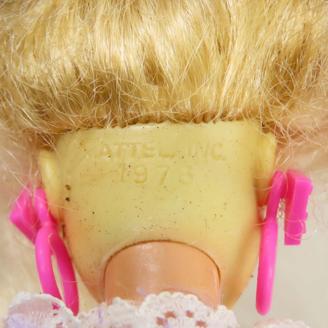 20+ 1980-2000's Barbie Dolls-Blonde - some stands - 14