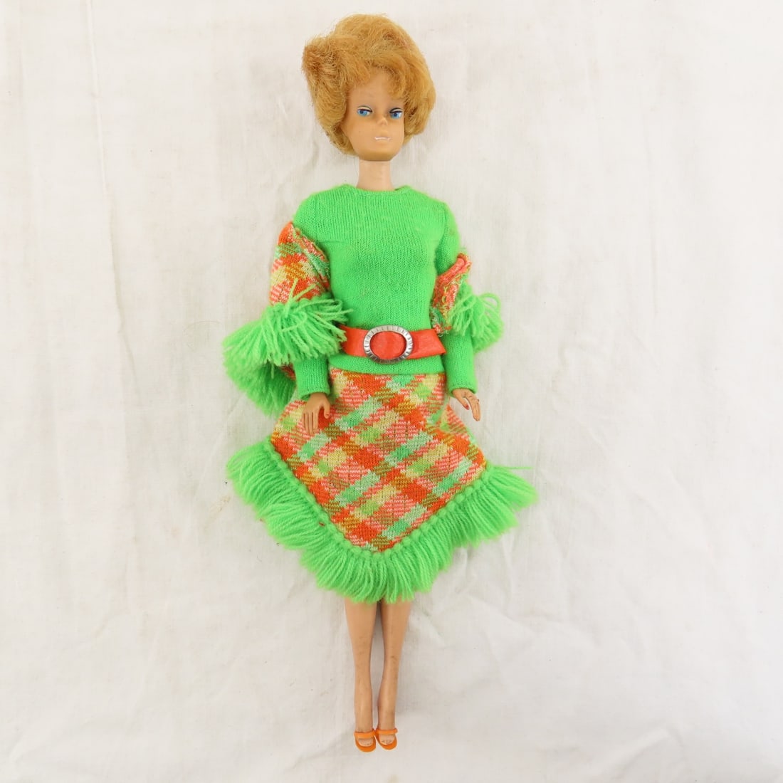 3 Bubblecut Barbies and Black Label Clothing - 2