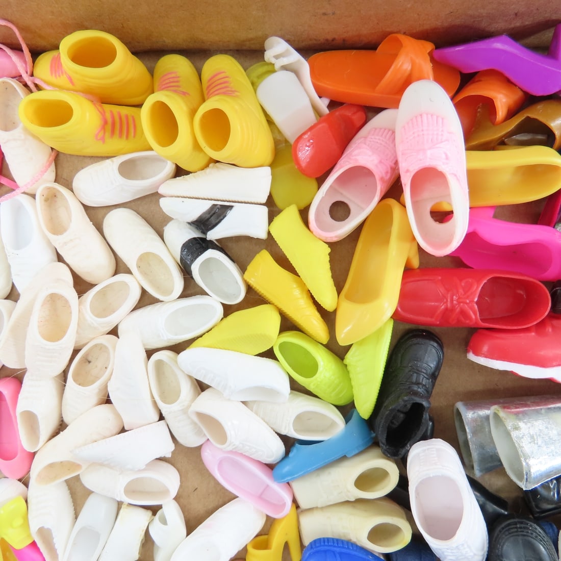 Barbie, Skipper & Other Doll Shoes, Boots & Purses - 3