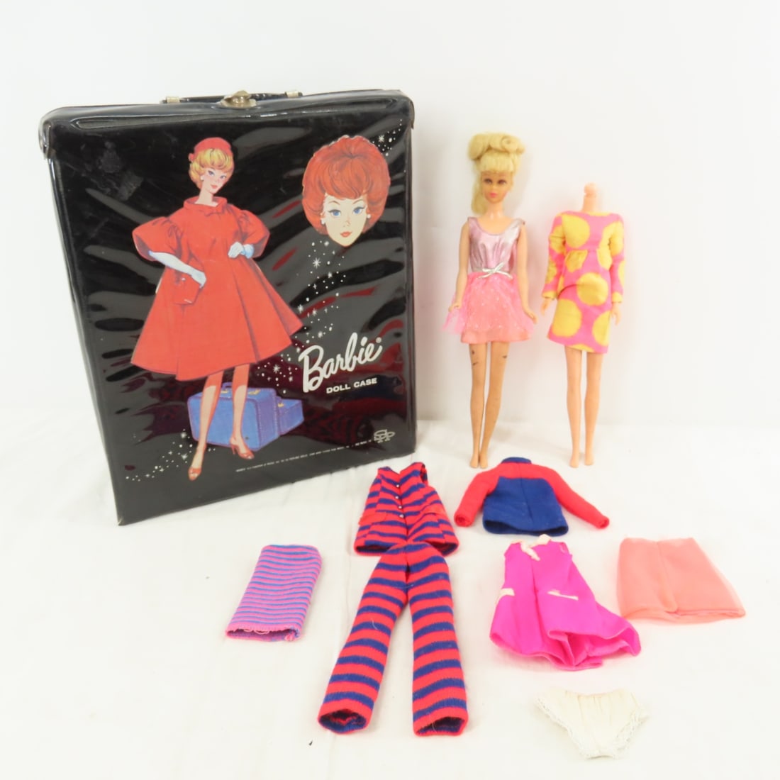 #1129 Francie Grow Pretty Hair Doll & Extra Body: #1129 Francie Grow Pretty Hair Doll & Extra Body - both are marked: "1966 Mattel, Inc. U.S. Pat. Other Pats. Pend. Pat. Canada 1967 Japan", extra Francie clothes and 1963 Barbie Case. lot size: 11x13x