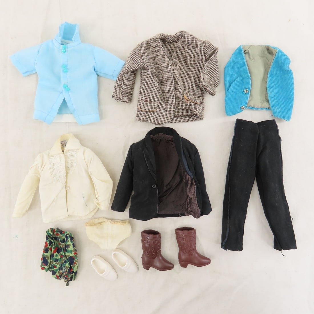 Sun Lovin' Malibu Ken, 1963 Ken - 17