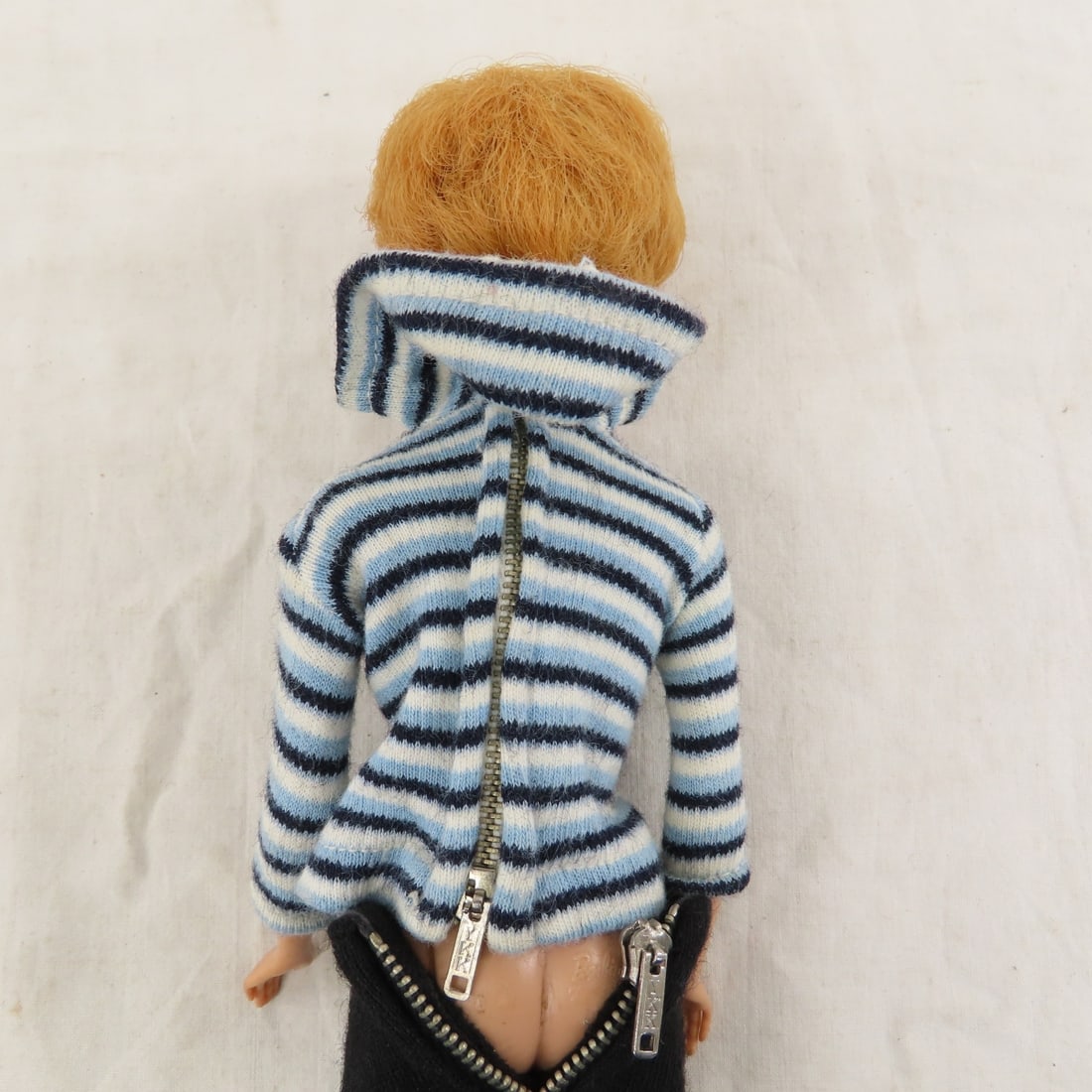 1961-62 Blonde Straight Leg Bubblecut Barbie - 7