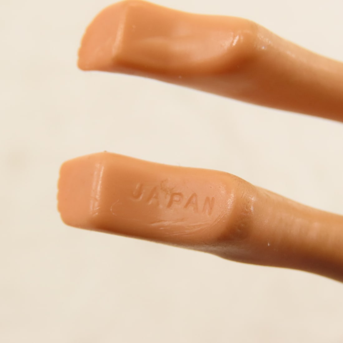 #4 Blonde Ponytail Barbie with Stand and Clothes - 8