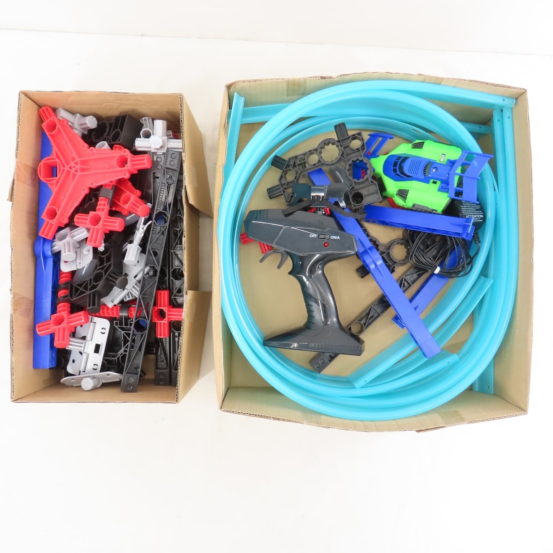 Lionel Mega Tracks Corkscrew Chaos Master Set - 2