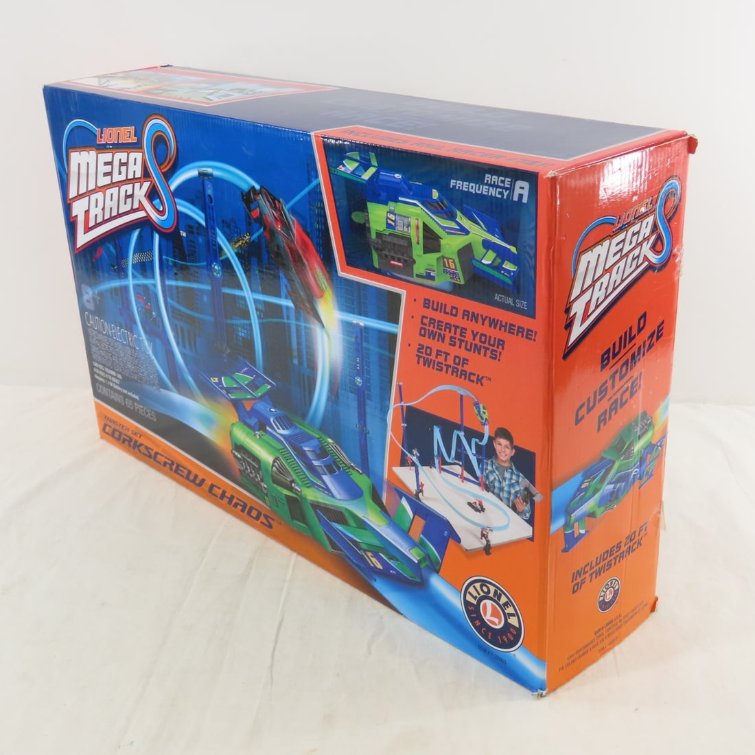 Lionel Mega Tracks Corkscrew Chaos Master Set - 7