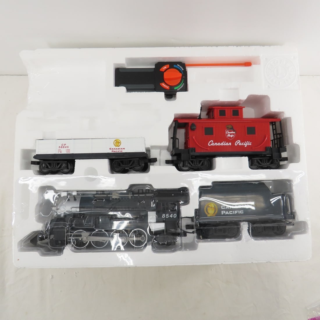 Lionel G Scale Canadian Pacific Train Set In Box - 2