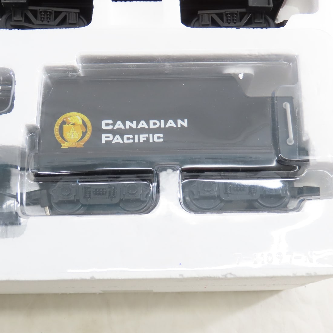 Lionel G Scale Canadian Pacific Train Set In Box - 4