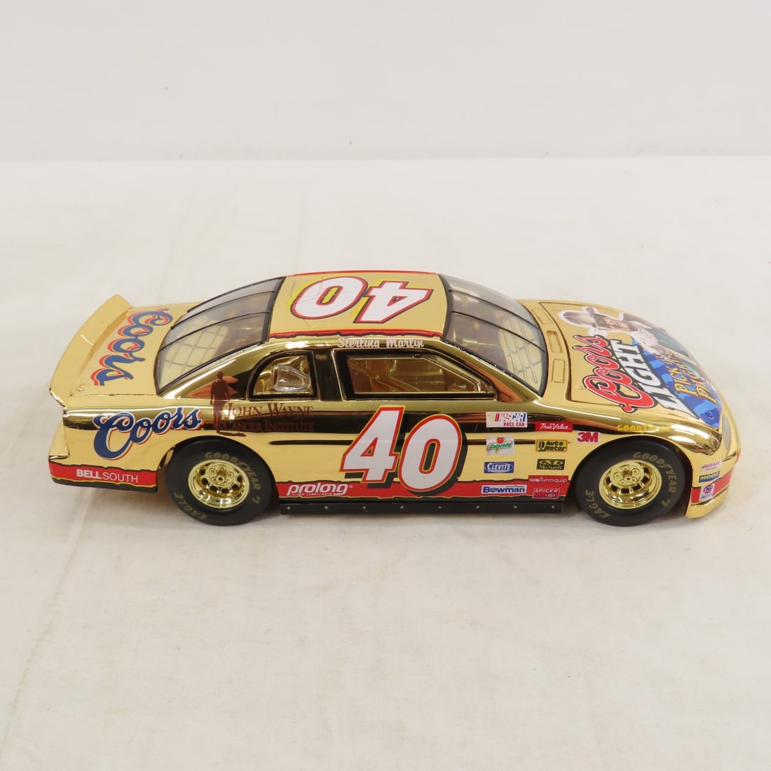 1:18 Scale Maisto, Ertl, Diecast Cars & Model - 6
