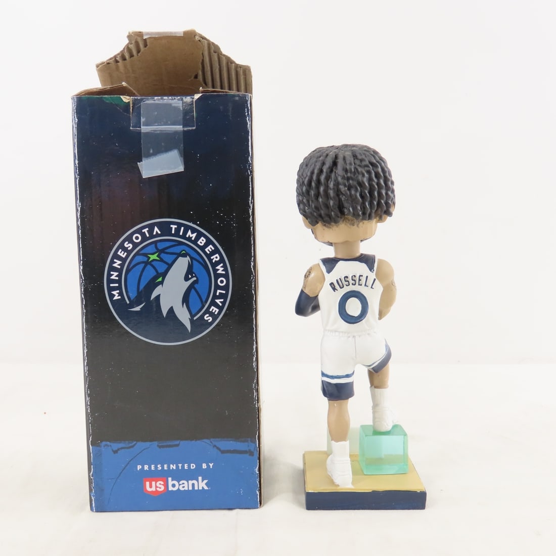 MN Twins, Timberwolves Bobble Heads & Santa - 9