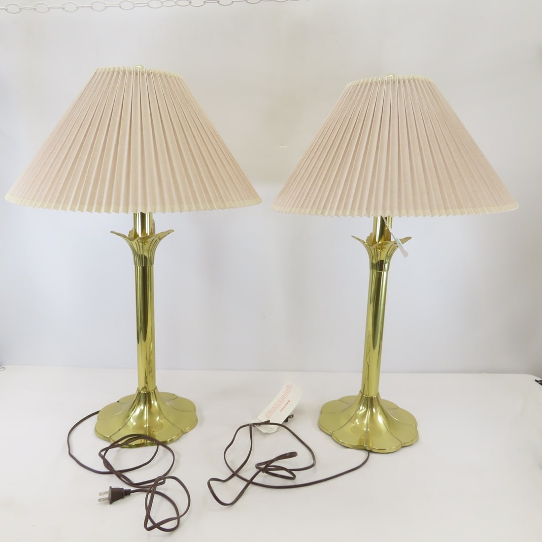 2 Vintage Stiffel 29" 'Lotus' Brass Lamps & Shades: 2 Vintage Stiffel 29" 'Lotus' Brass Lamps & Shades - Tested: Working, 29" from Base to Finial, 19" Diameter Shades. Shipped in 2 Boxes. Lot #1 23 x 16 x 16", 15 lbs, Lot #2, 19 x 19 x 12", 2 lbs