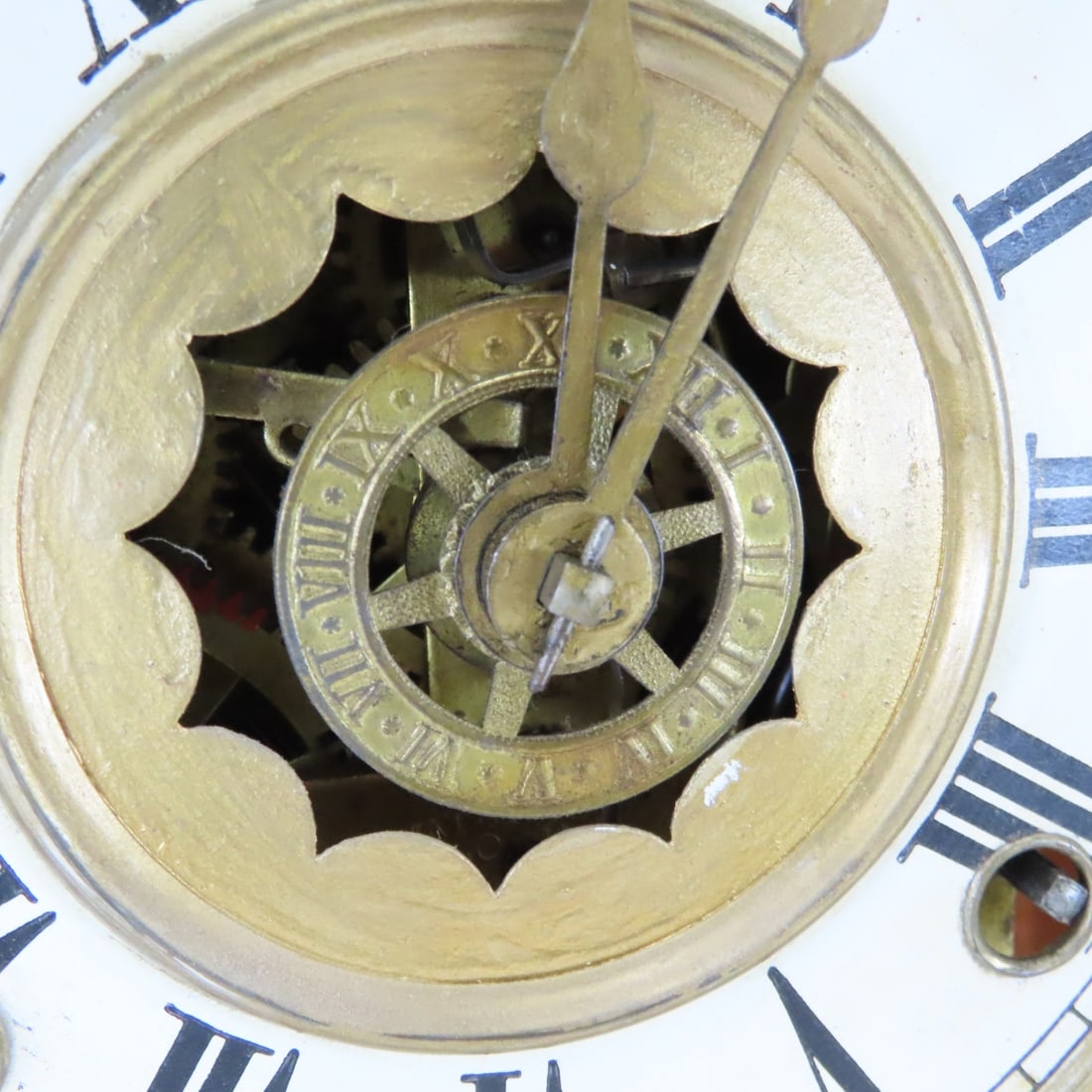 Vintage Waterbury & Other Gingerbread Clock - 4