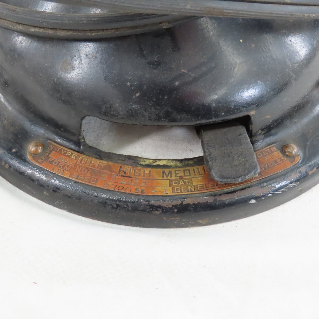 Antique GE Type AOU AB1 Desk Fan, Brass Blades - 8