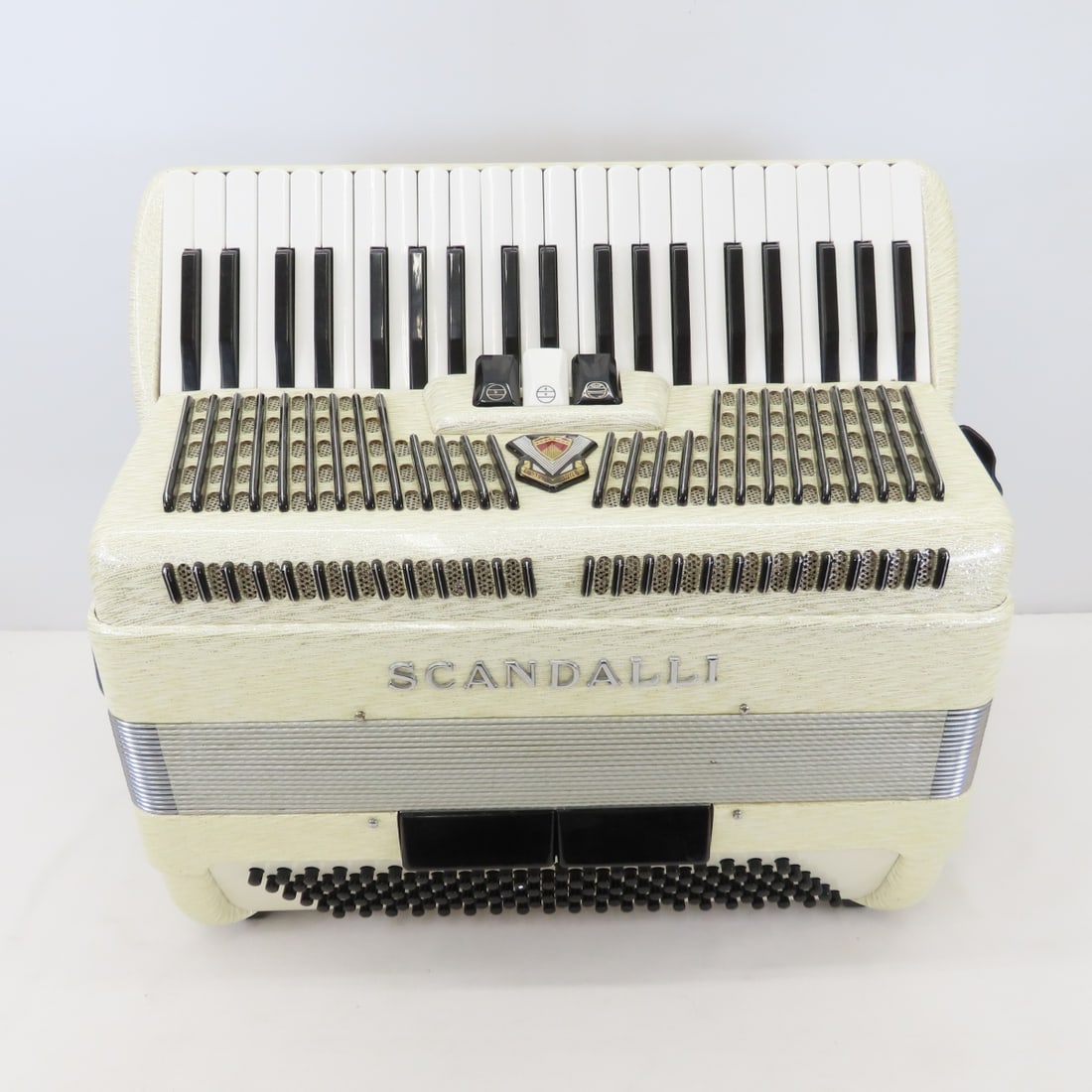 Scandalli Silvana III 24 Piano Key Accordion - 2