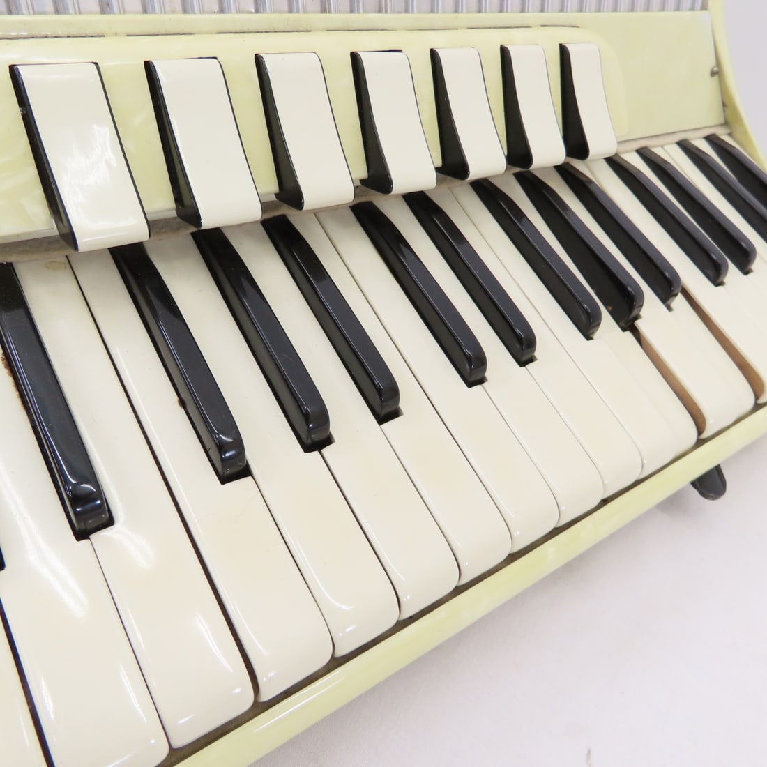 Italian Tonelli R 24 Piano Key Accordion - 18