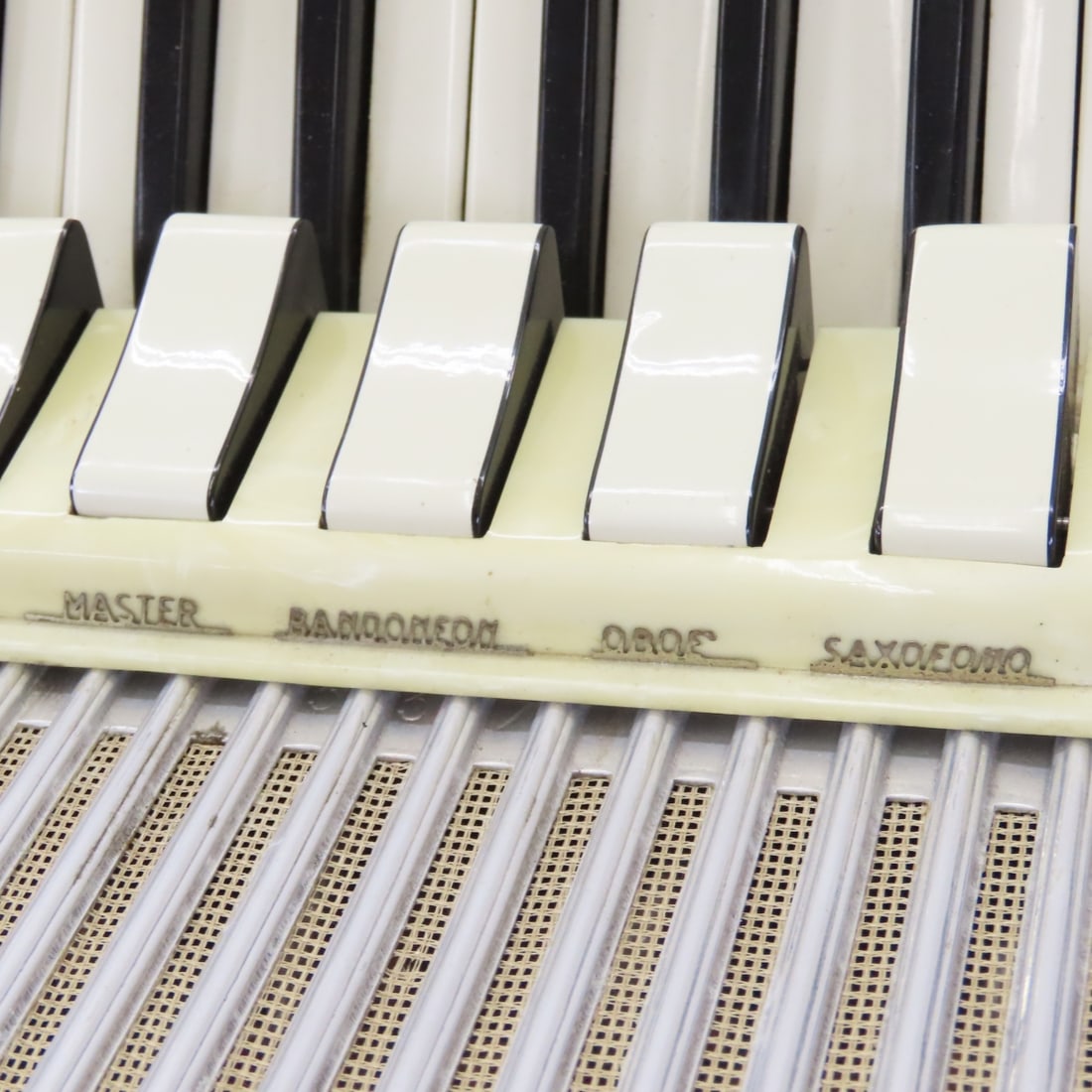 Italian Tonelli R 24 Piano Key Accordion - 7