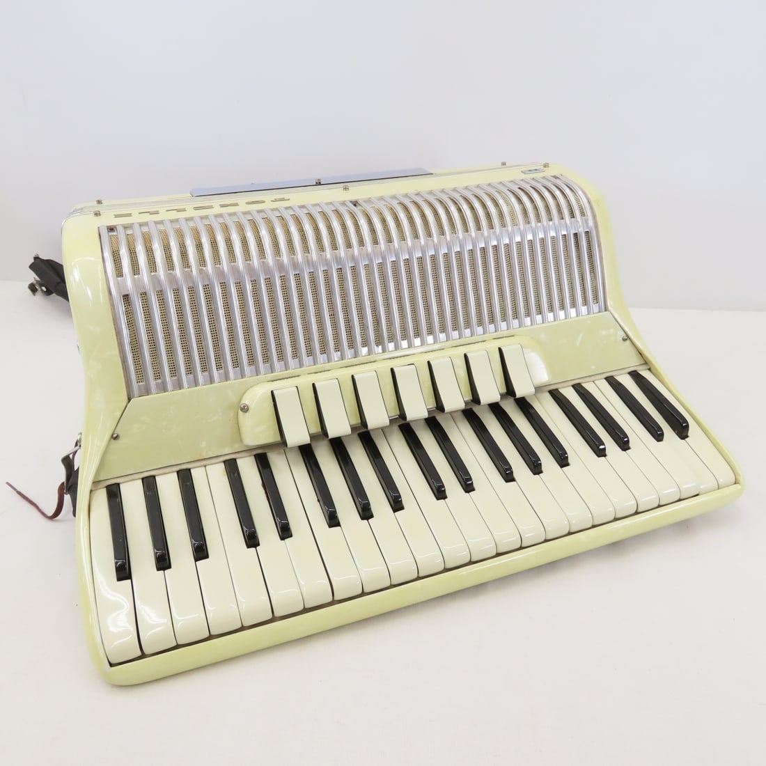 Italian Tonelli R 24 Piano Key Accordion - 8